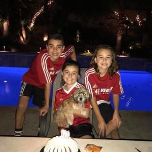 Meet your Posher, Adrienne